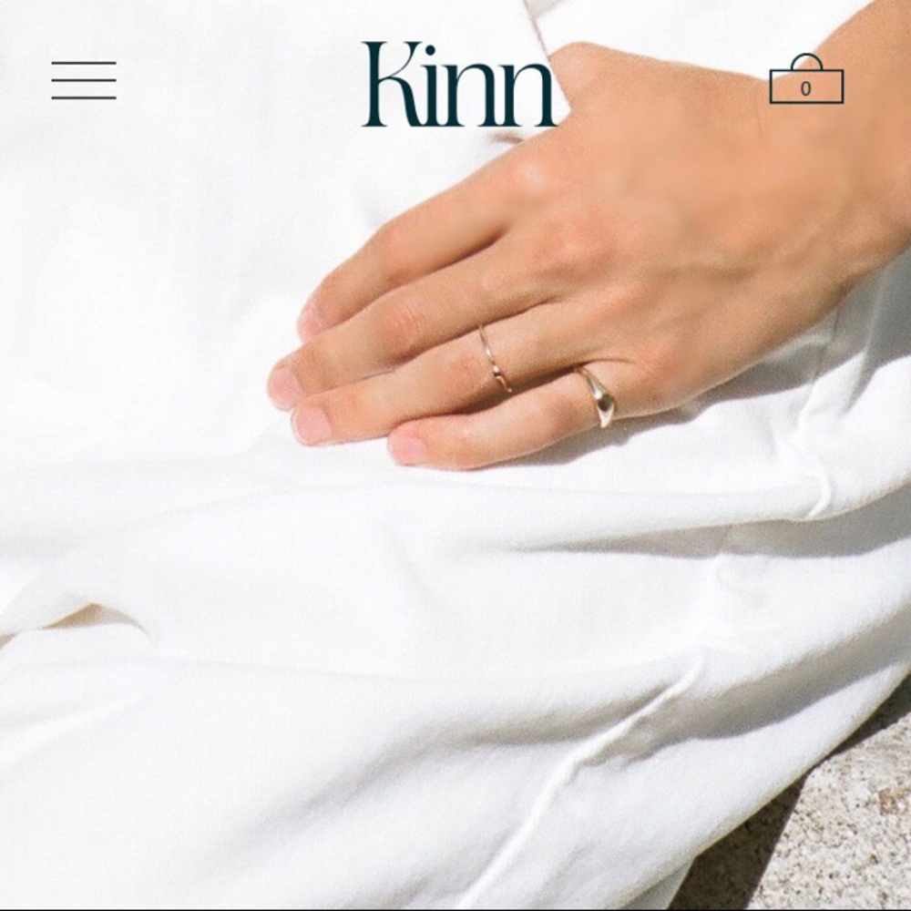Kinn Studio Petite signet ring 14k solid gold